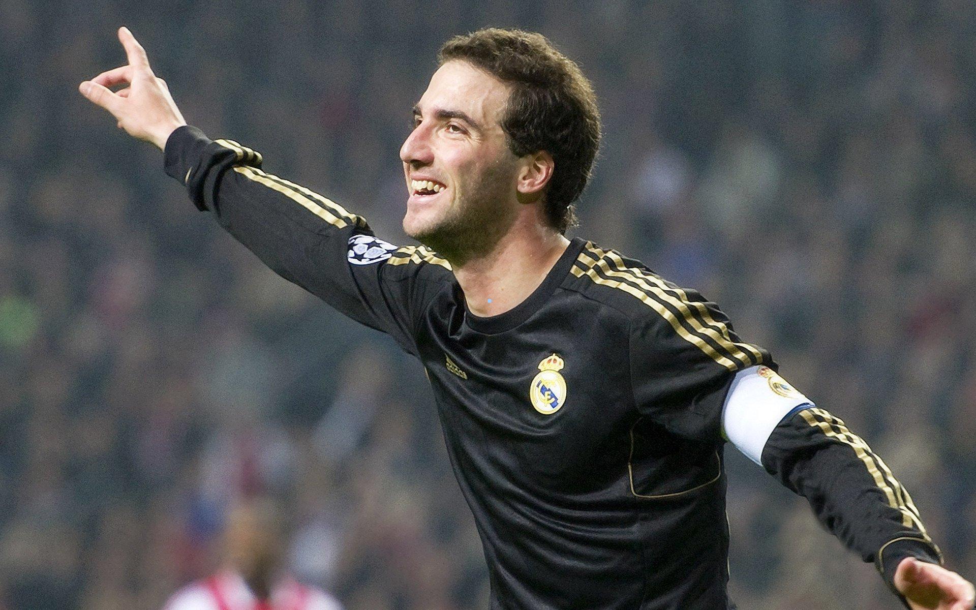  赛事分析|切尔西新帅罗塞尼尔深度解析，卫星俱乐部斯特拉斯堡、里昂如何成为总部战略引擎丨记者观察