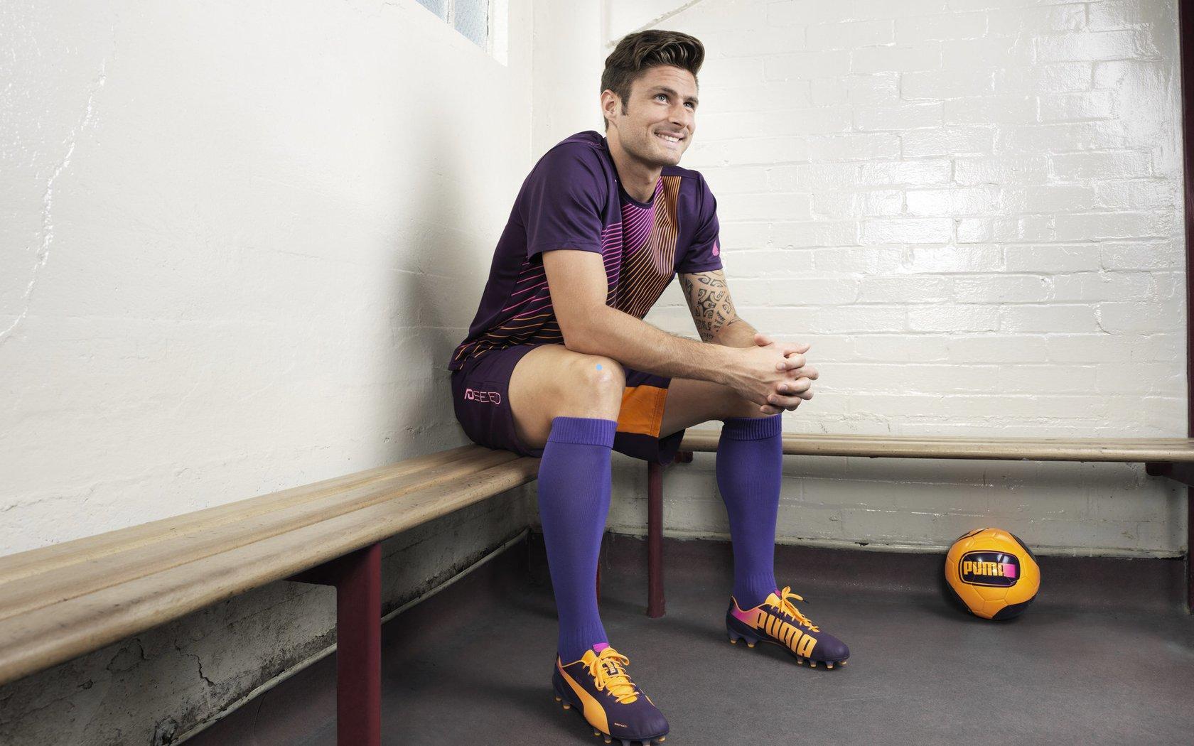  爱游戏体育|德甲劲旅沃尔夫斯堡瞄准日本新星盐贝健人，夏窗或掀东亚风暴